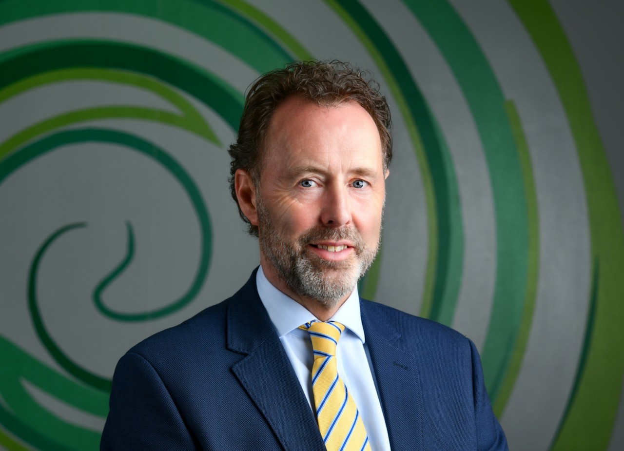 Neil Hamilton headshot