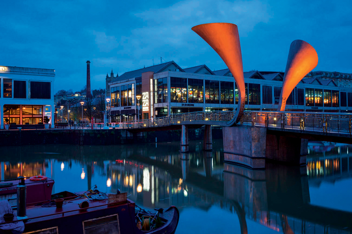 M6BPM3 Pero's Bridge, named after Pero Jones, who lived in Bristol as the slave of John Pinney, Bristol floating harbour, England. Designed by Eilis O'Connel