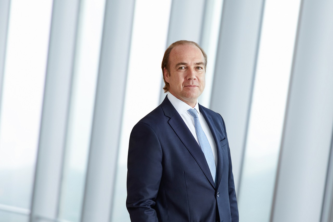Headshot photo of Tim Blackburn MRICS, one of the RICS Hong Kong 2024 Judges.