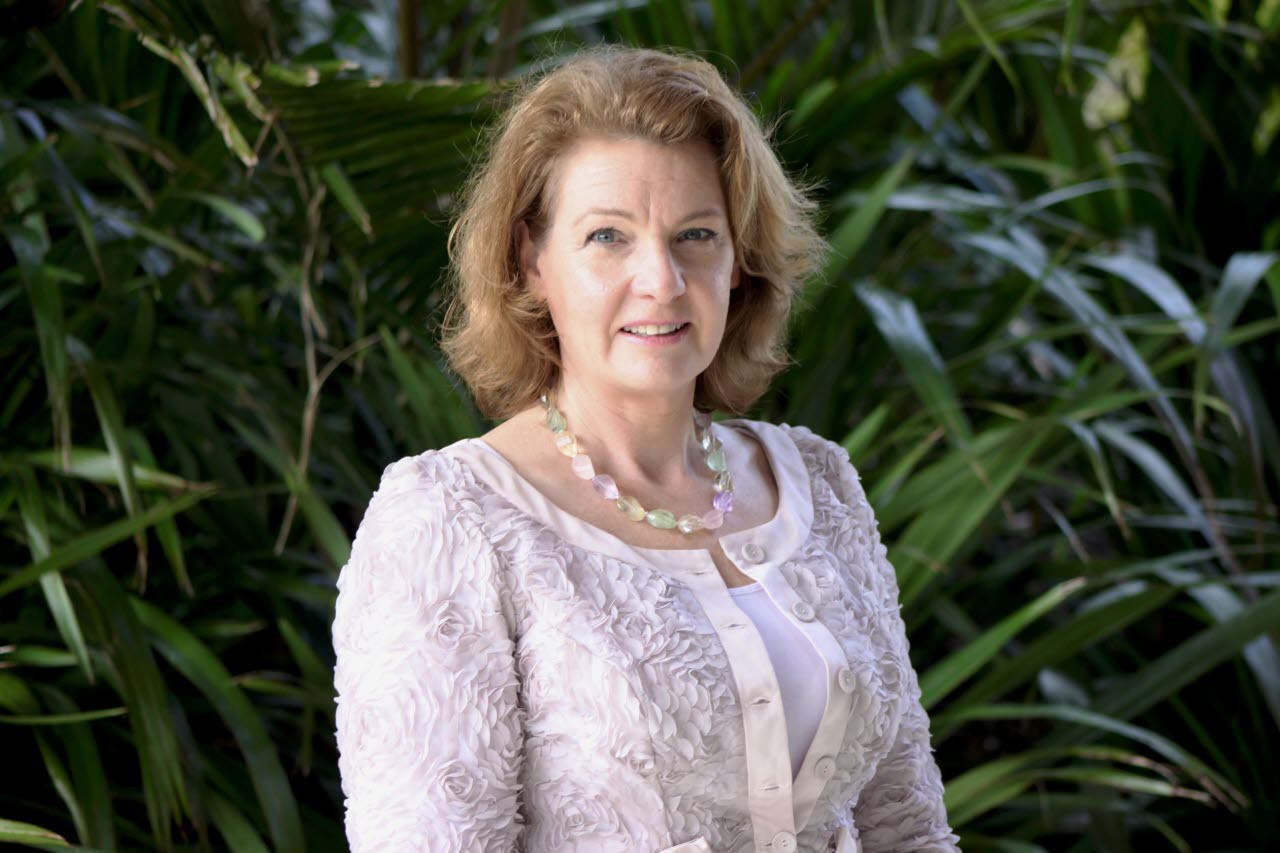 Headshot photo of Robyn Phipps FRICS, one of the RICS New Zealand 2024 Judges.