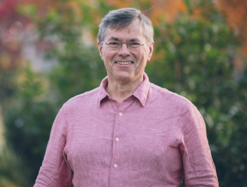 Julian Lyon headshot